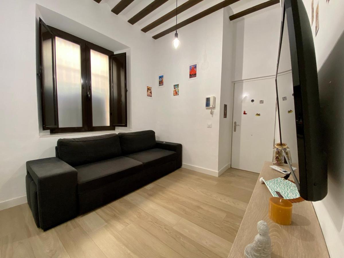 Cosy Studio In Alameda District Apartment Sevilla Bagian luar foto