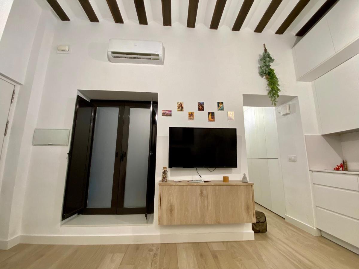 Cosy Studio In Alameda District Apartment Sevilla Bagian luar foto